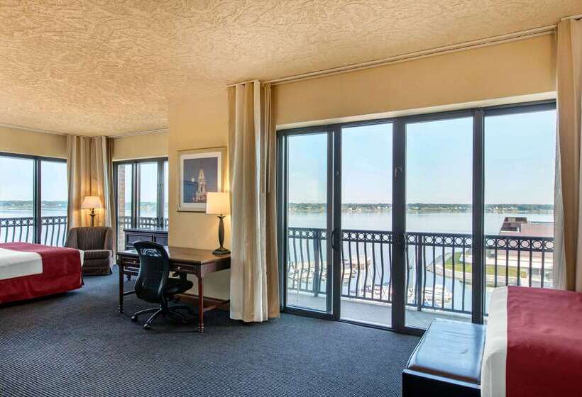 Shoreline Inn & Conference Center, Ascend Hotel Collection