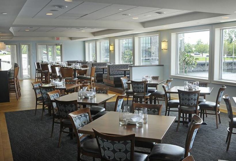 Shoreline Inn & Conference Center, Ascend Hotel Collection