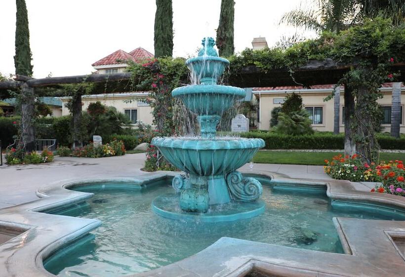 호텔 South Coast Winery Resort & Spa