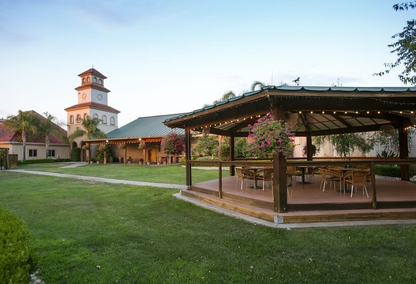 호텔 South Coast Winery Resort & Spa