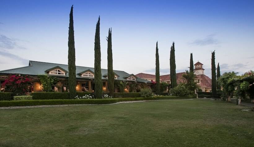 בית מלון כפרי South Coast Winery Resort & Spa