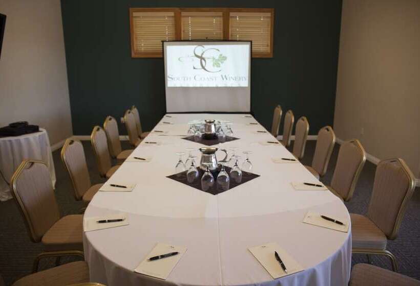 호텔 South Coast Winery Resort & Spa