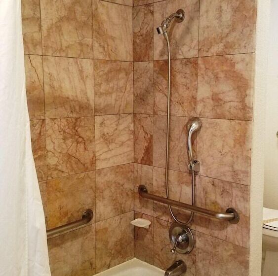 فندق Stanford Motor Inn