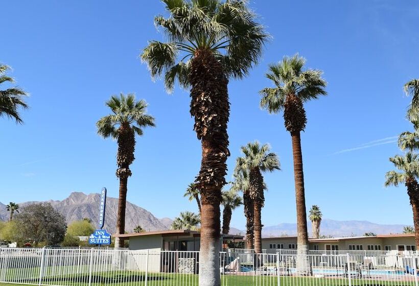 בית מלון כפרי Stanlunds Inn And Suites