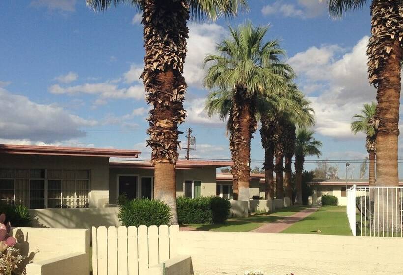 בית מלון כפרי Stanlunds Inn And Suites