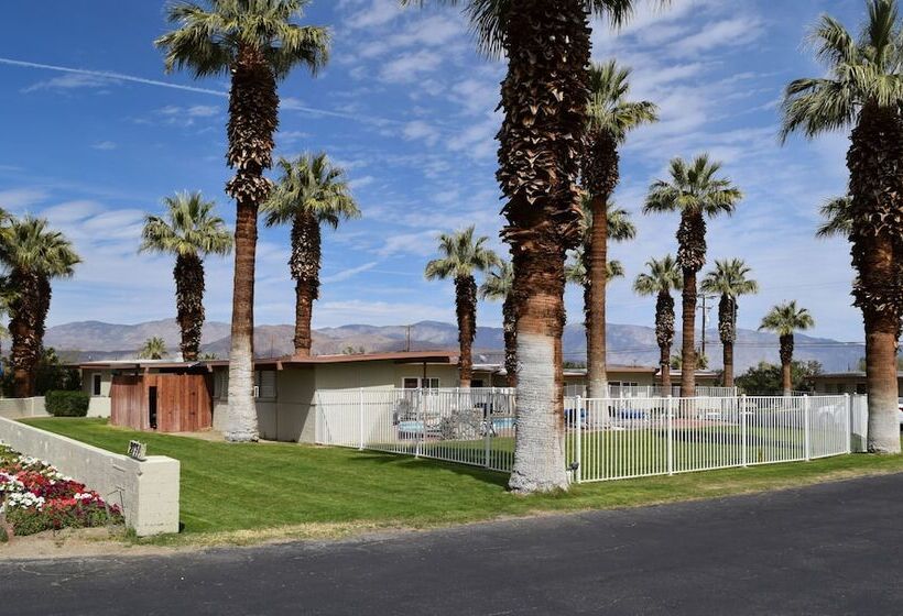 בית מלון כפרי Stanlunds Inn And Suites