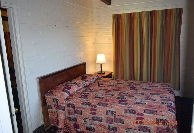 בית מלון כפרי Stanlunds Inn And Suites