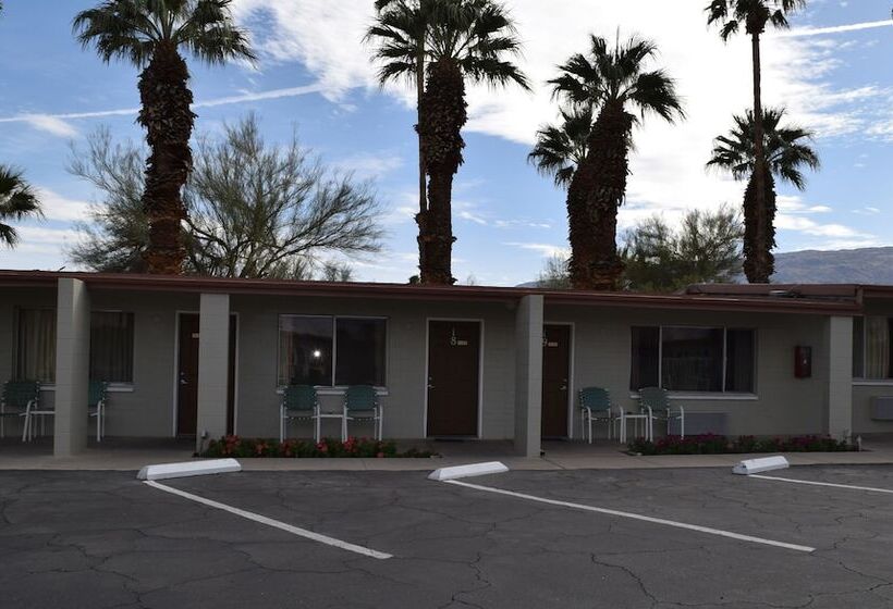 בית מלון כפרי Stanlunds Inn And Suites