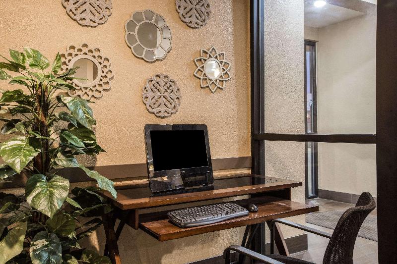 酒店 Super 8 By Wyndham Altoona