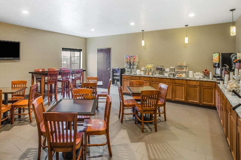 هتل Super 8 By Wyndham Altoona