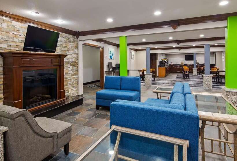 酒店 Ramada By Wyndham Cedar Rapids South