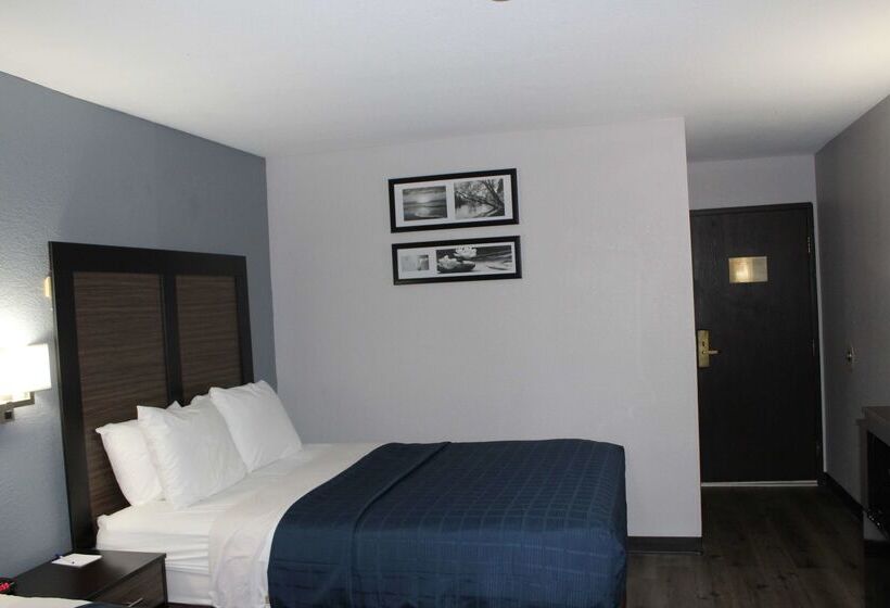 酒店 Ramada By Wyndham Cedar Rapids South