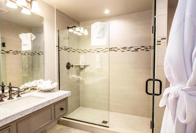 ホテル The Chateau At Lake La Quinta