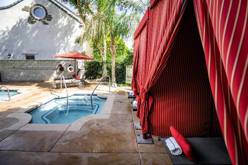 ホテル The Chateau At Lake La Quinta