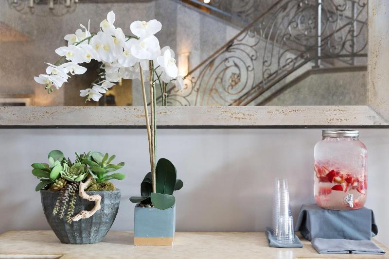 فندق The Chateau At Lake La Quinta