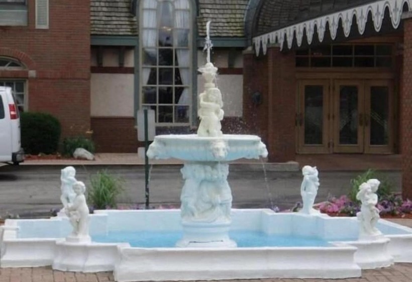 The Chateau Bloomington Hotel And Conference Center