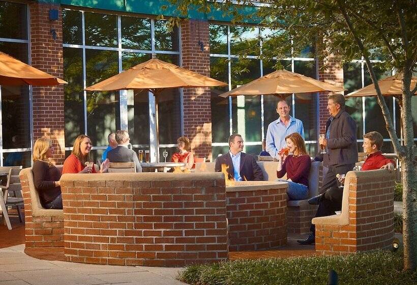 The Chattanoogan Hotel, Curio Collection By Hilton