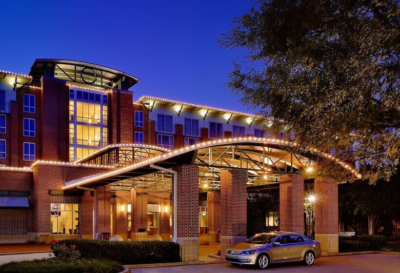 The Chattanoogan Hotel, Curio Collection By Hilton