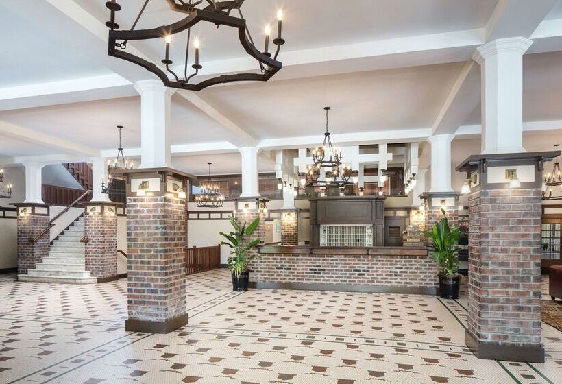 The Elms Hotel & Spa, A Destination By Hyatt