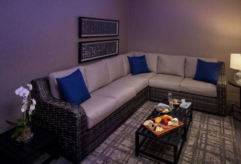 The Elms Hotel & Spa, A Destination By Hyatt