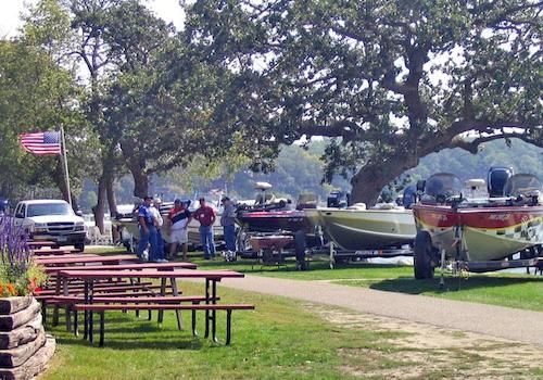 בית מלון כפרי The Inn at Okoboji