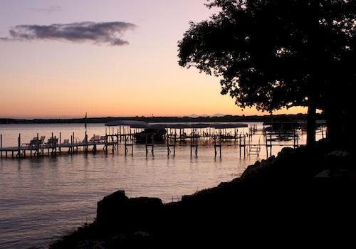 בית מלון כפרי The Inn at Okoboji