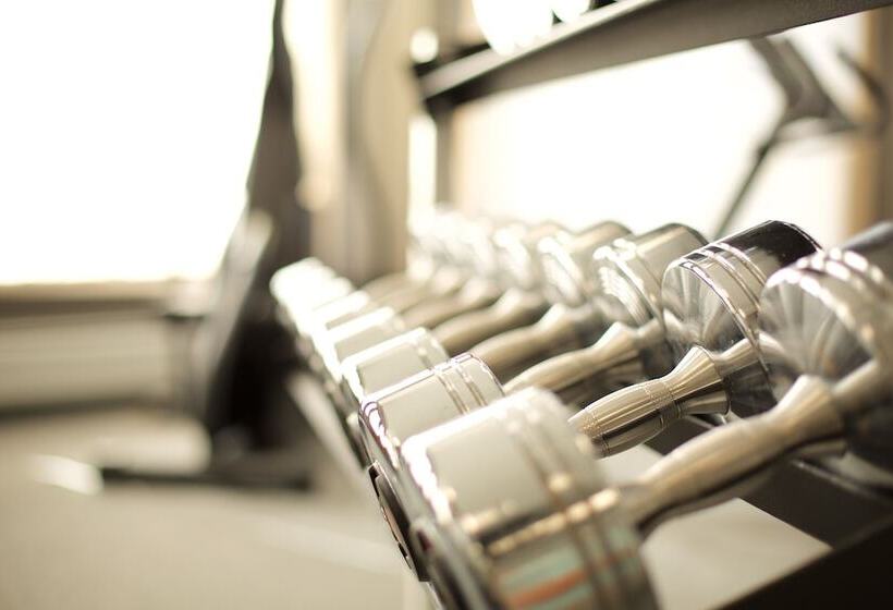 هتل The Porches Inn At Mass Moca