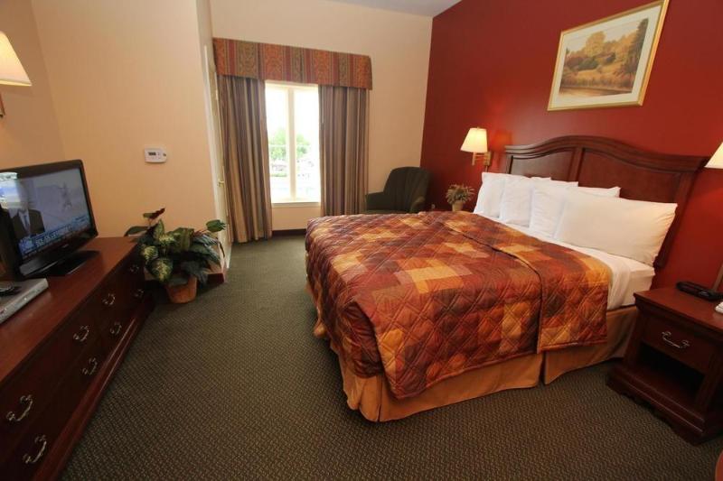 هتل The Resort At Governor's Crossing