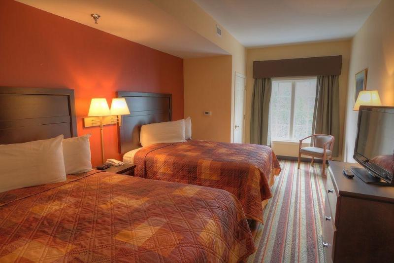 هتل The Resort At Governor's Crossing