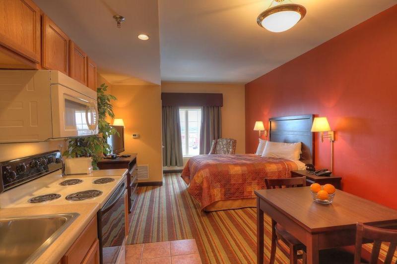 هتل The Resort At Governor's Crossing