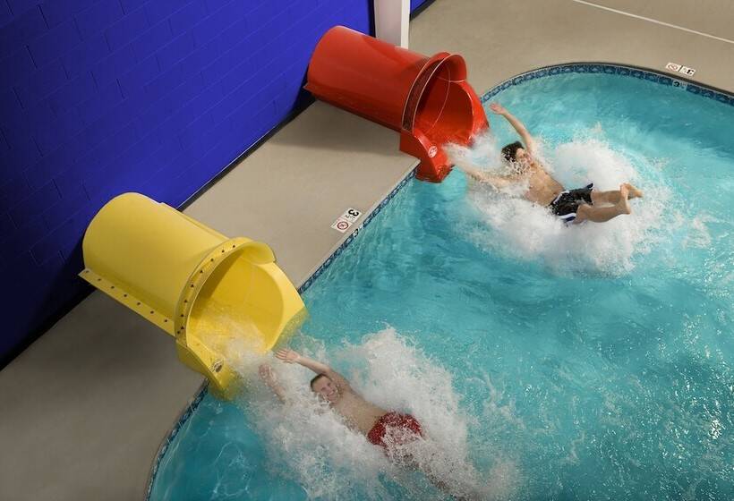 هتل The Resort At Governor's Crossing