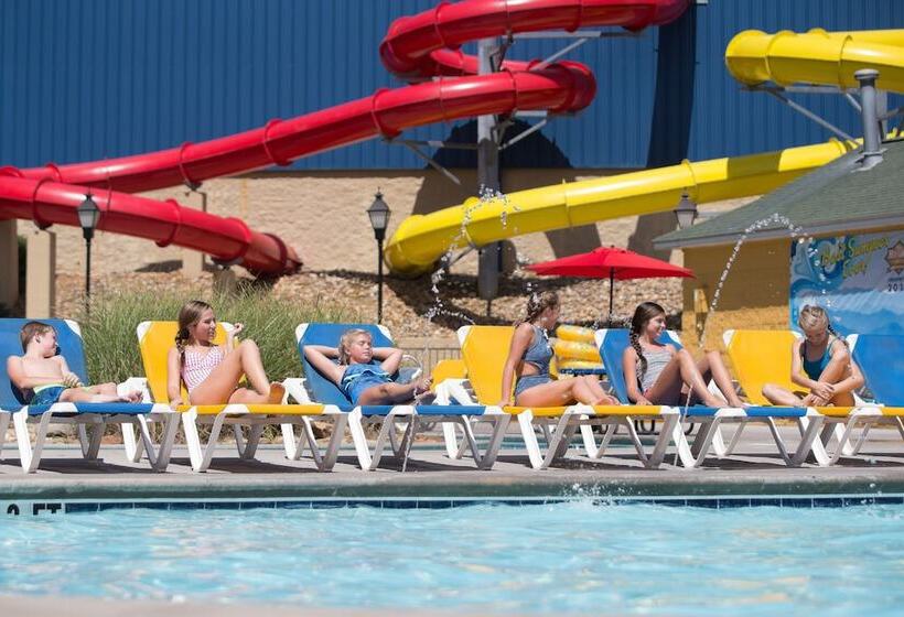 هتل The Resort At Governor's Crossing