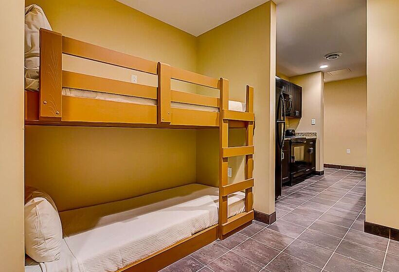 هتل The Resort At Governor's Crossing