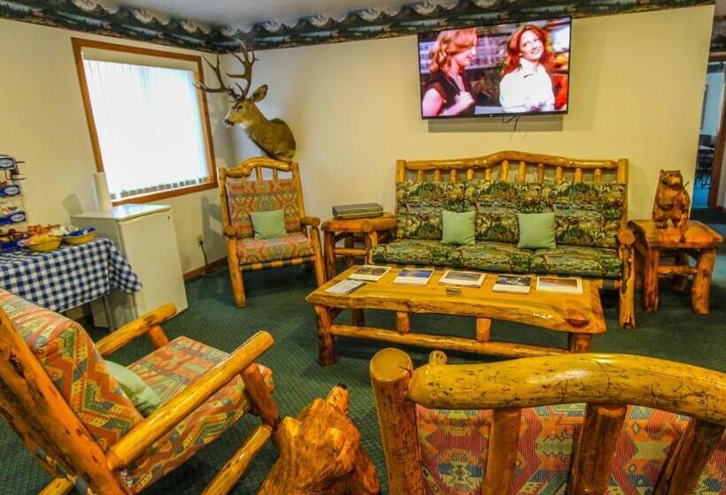 Отель Timbers At Island Park