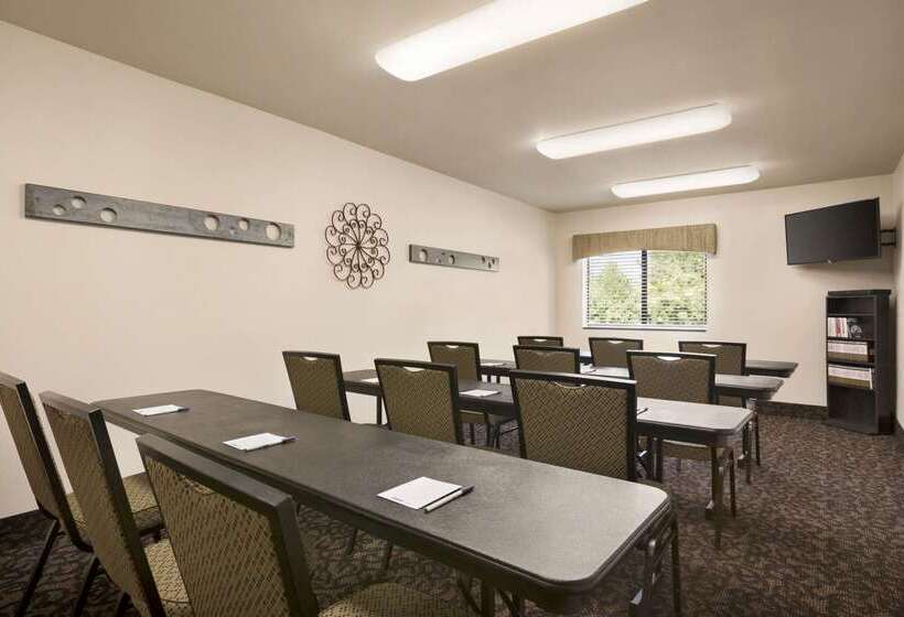 ホテル Travelodge By Wyndham Brunswick Near Fredrick