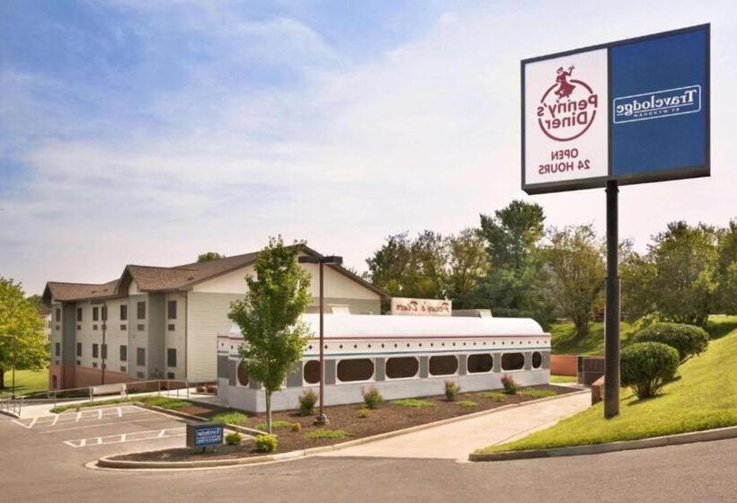 ホテル Travelodge By Wyndham Brunswick Near Fredrick