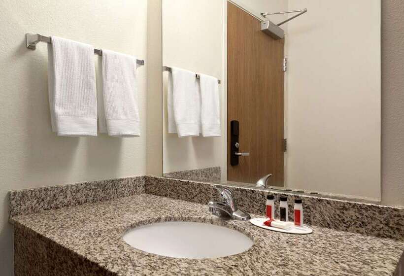 فندق Travelodge By Wyndham Hermiston