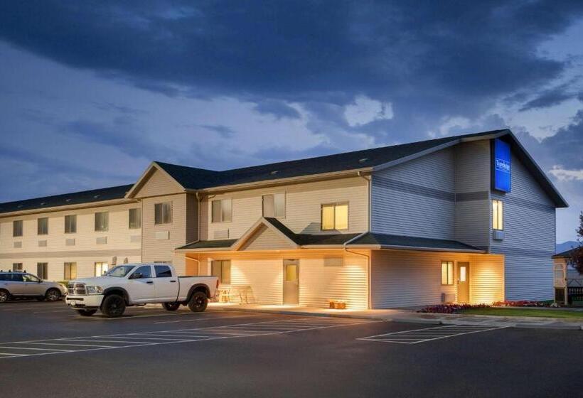 فندق Travelodge By Wyndham Milford