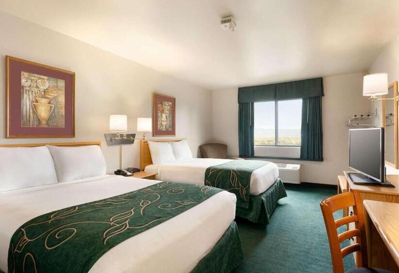 فندق Travelodge By Wyndham Milford