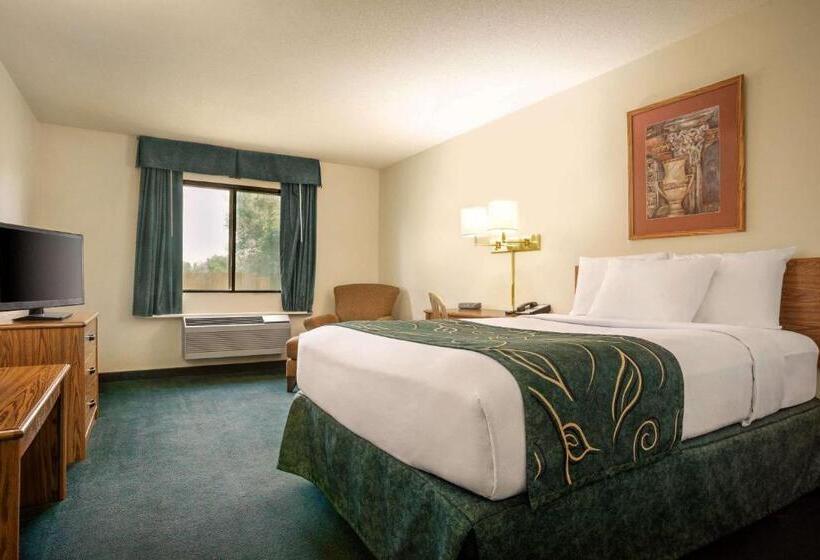 فندق Travelodge By Wyndham Morrill