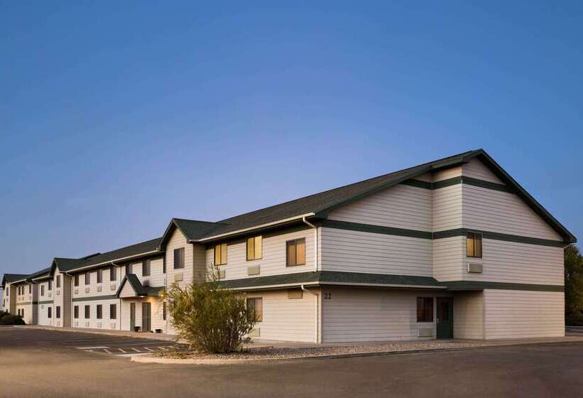 فندق Travelodge By Wyndham Pecos