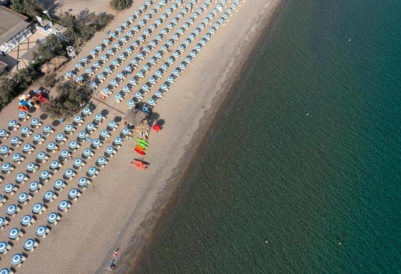 酒店 Vascellero Club Resort