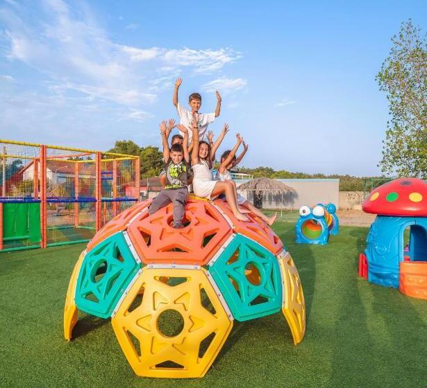 호텔 Vascellero Club Resort