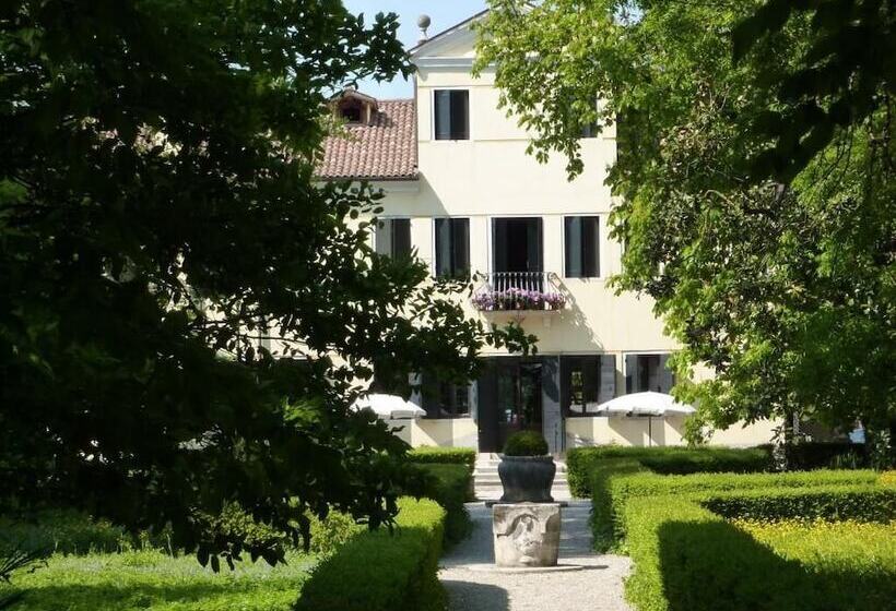 בית מלון כפרי Villa Alberti