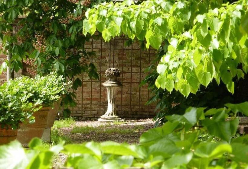 בית מלון כפרי Villa Alberti