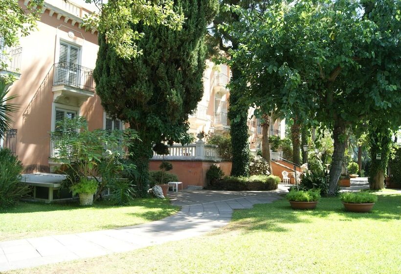Отель Villa Paradiso Dell'etna