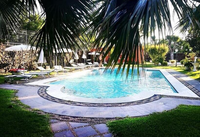 Отель Villa Paradiso Dell'etna