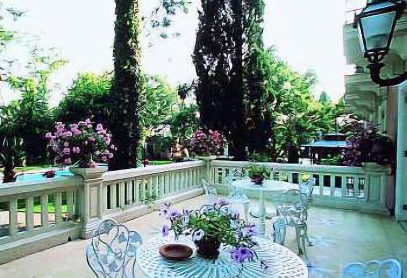 Отель Villa Paradiso Dell'etna