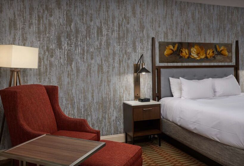 Virginia Crossings Hotel, Tapestry Collection By Hilton