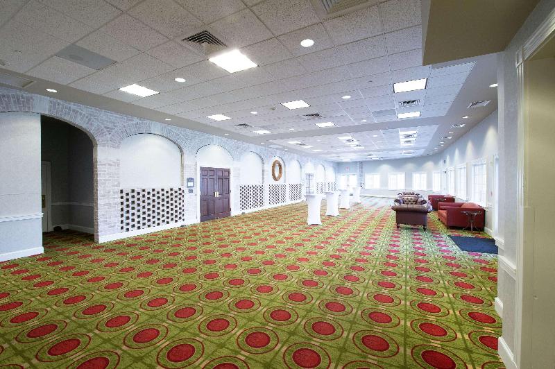 Virginia Crossings Hotel, Tapestry Collection By Hilton